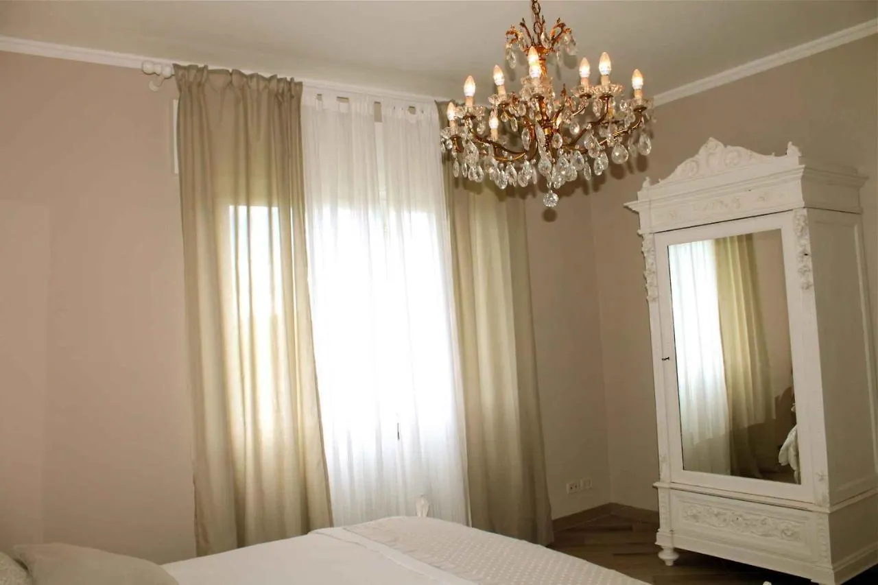 Holiday Home In Montecarlo Lucca 23964 San Piero in Campo  0*, San Piero in Campo (Tuscany)