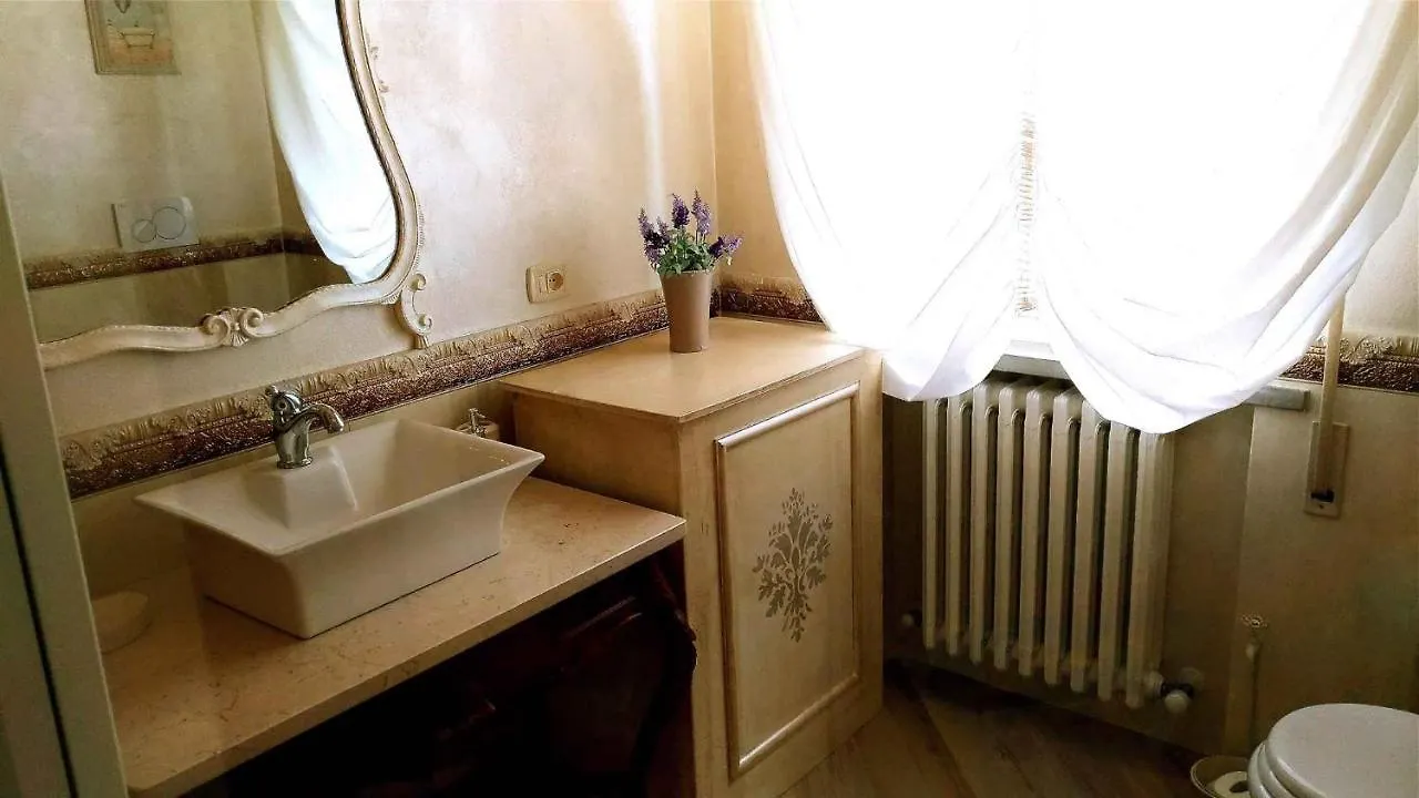 Holiday Home In Montecarlo Lucca 23964 San Piero in Campo  0*, San Piero in Campo (Tuscany)